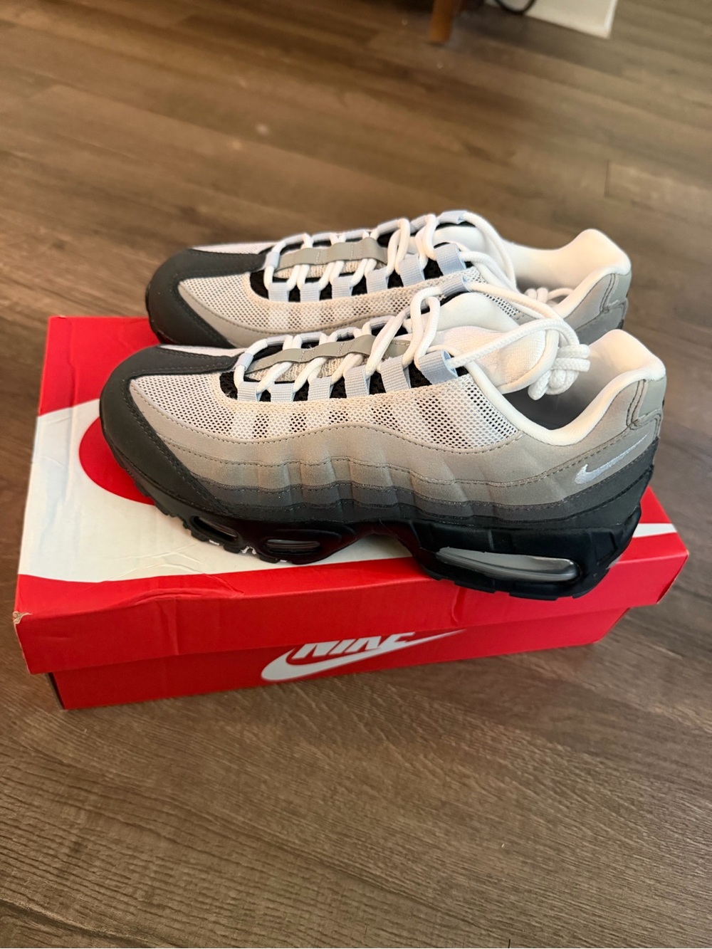Nike Air Max 95 Women's Sneakers - White/Grey/Black/Blue